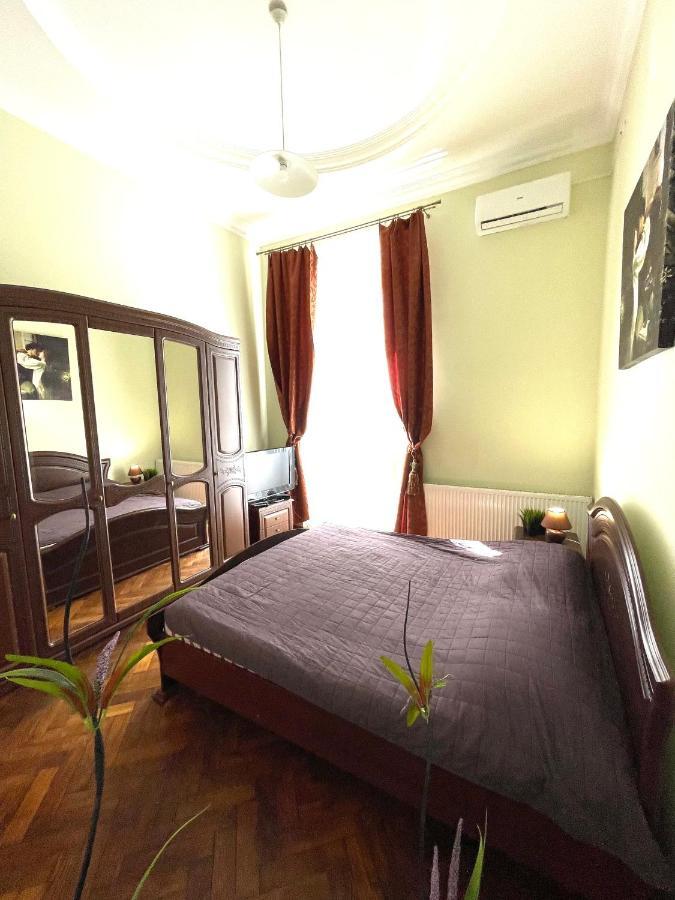 3 Rooms Apartments In The City Centr Lemberg Exterior foto