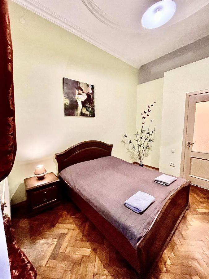 3 Rooms Apartments In The City Centr Lemberg Exterior foto