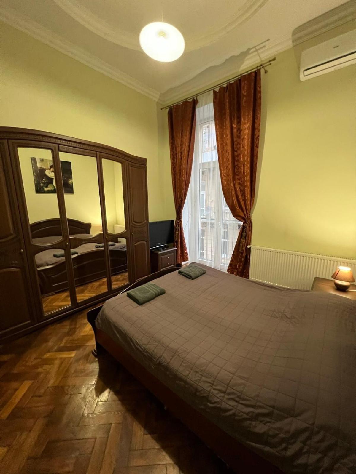 3 Rooms Apartments In The City Centr Lemberg Exterior foto