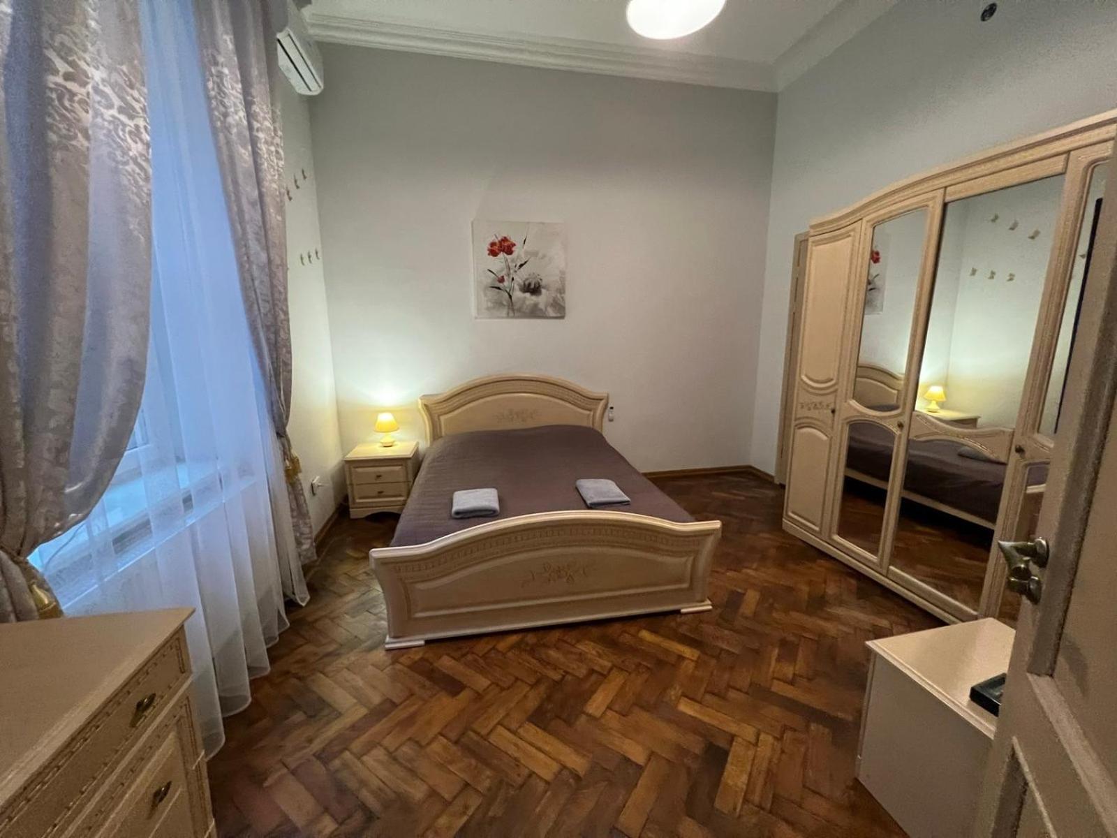 3 Rooms Apartments In The City Centr Lemberg Exterior foto