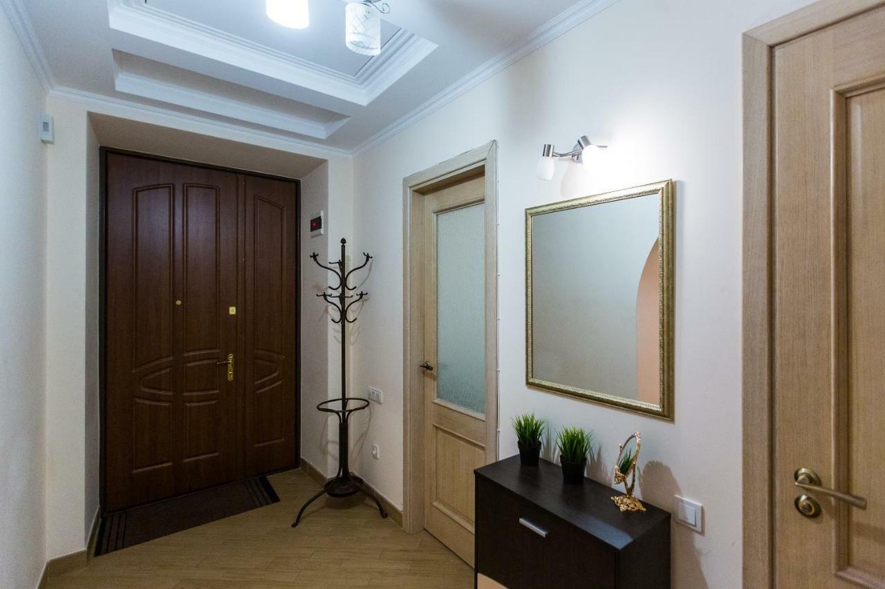 3 Rooms Apartments In The City Centr Lemberg Exterior foto
