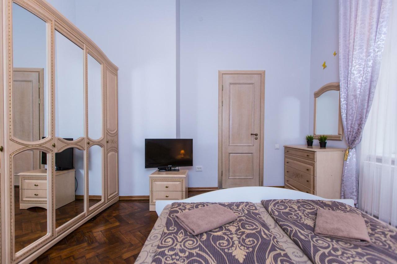 3 Rooms Apartments In The City Centr Lemberg Exterior foto