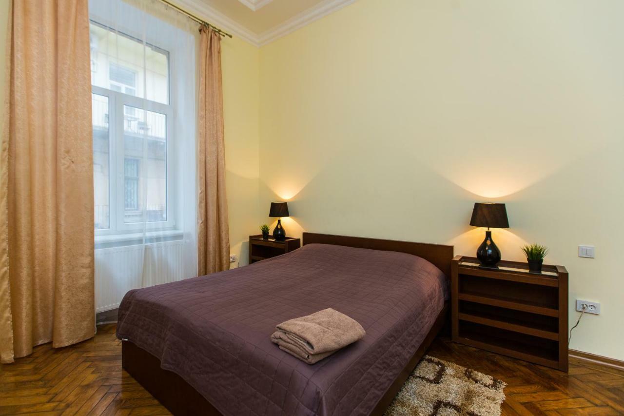 3 Rooms Apartments In The City Centr Lemberg Exterior foto