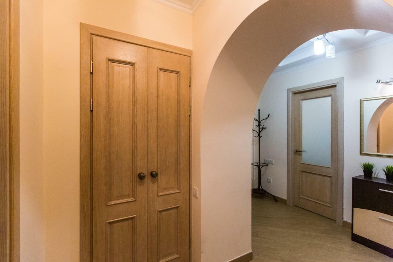 3 Rooms Apartments In The City Centr Lemberg Exterior foto