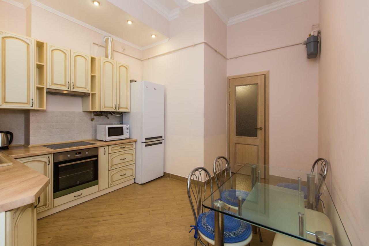 3 Rooms Apartments In The City Centr Lemberg Exterior foto
