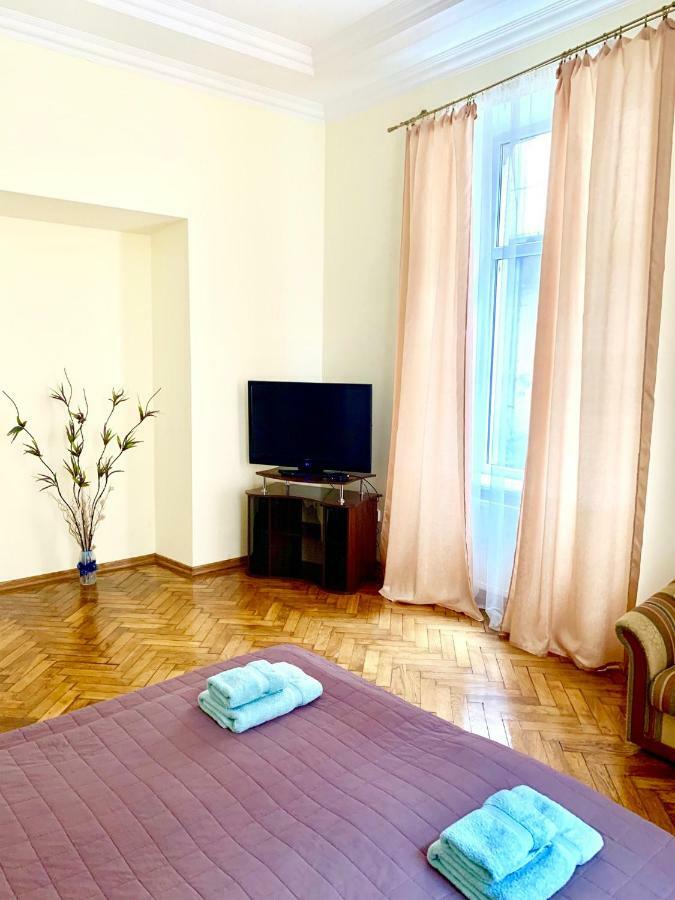 3 Rooms Apartments In The City Centr Lemberg Exterior foto