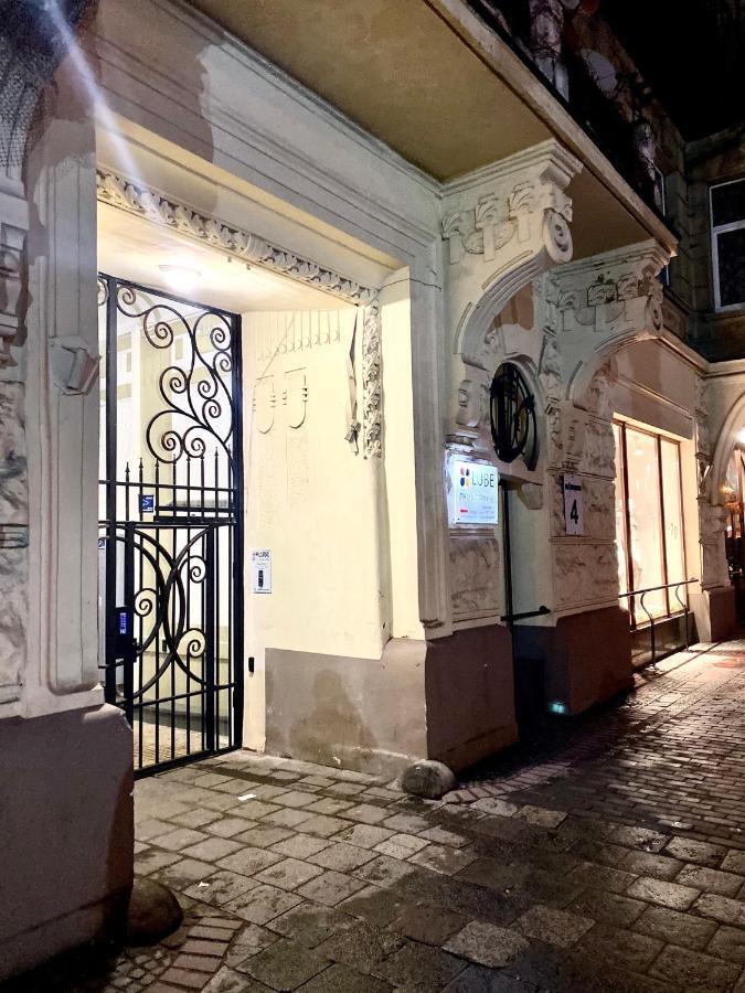 3 Rooms Apartments In The City Centr Lemberg Exterior foto